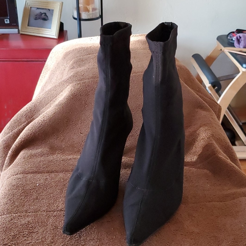 MARTINEZ VALERO Booties